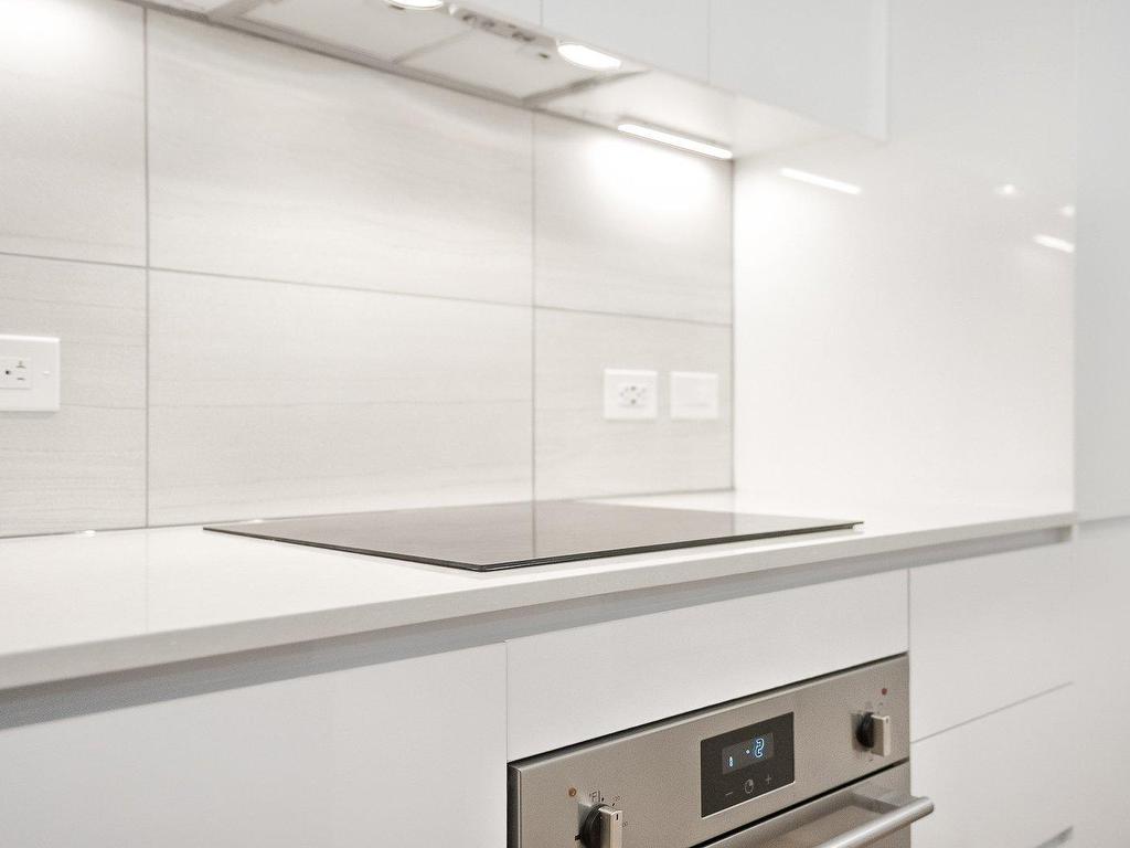 









2320


Rue Tupper

, 1411,
Montréal (Ville-Marie),




QC
H3H0B8

