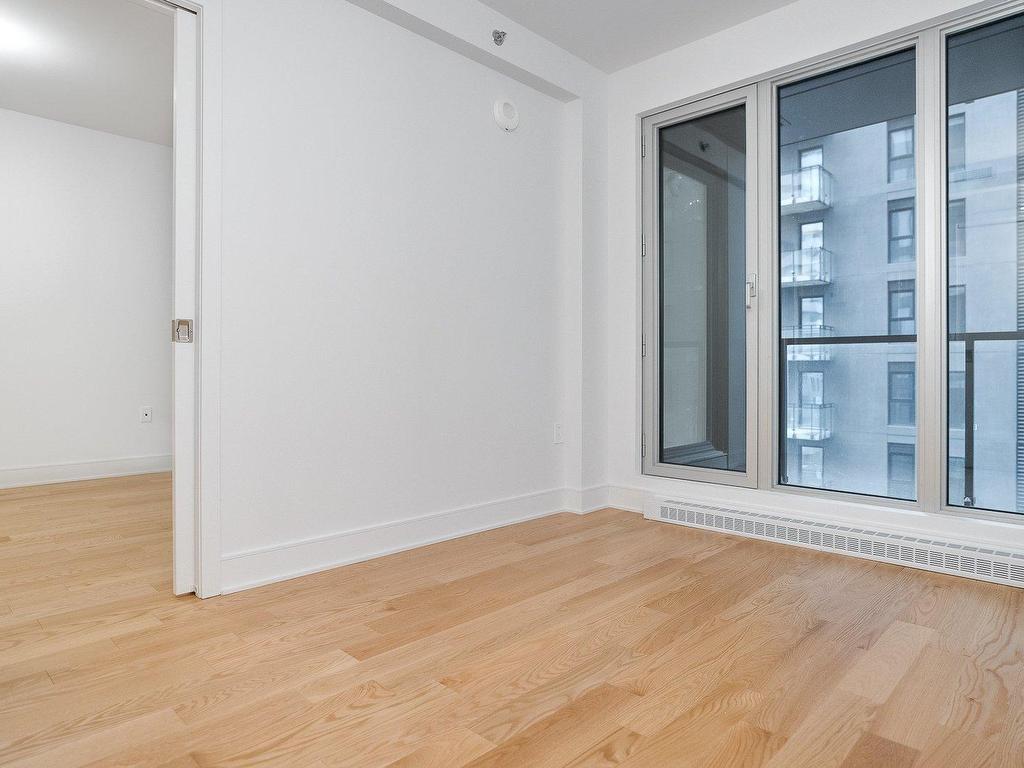 









2320


Rue Tupper

, 1411,
Montréal (Ville-Marie),




QC
H3H0B8

