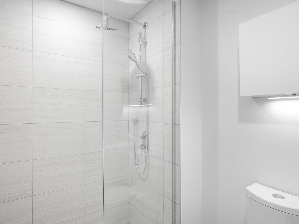 









2320


Rue Tupper

, 1411,
Montréal (Ville-Marie),




QC
H3H0B8


