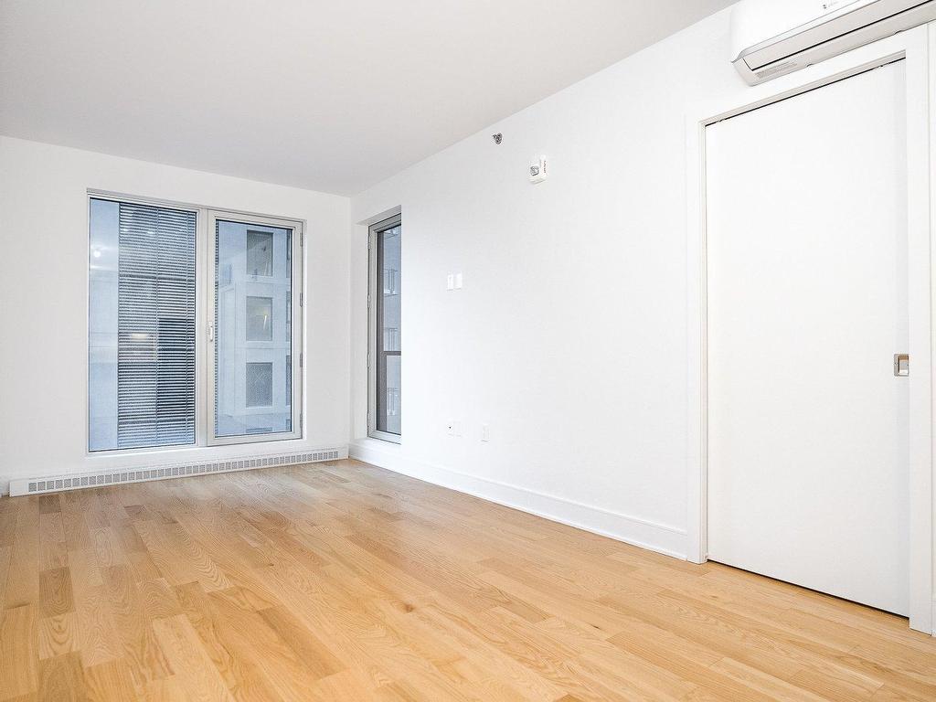 









2320


Rue Tupper

, 1411,
Montréal (Ville-Marie),




QC
H3H0B8

