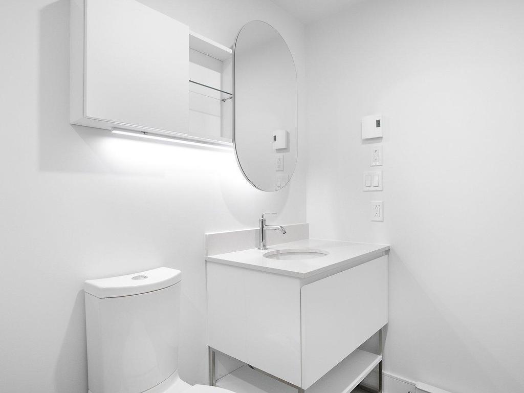 









2320


Rue Tupper

, 1411,
Montréal (Ville-Marie),




QC
H3H0B8

