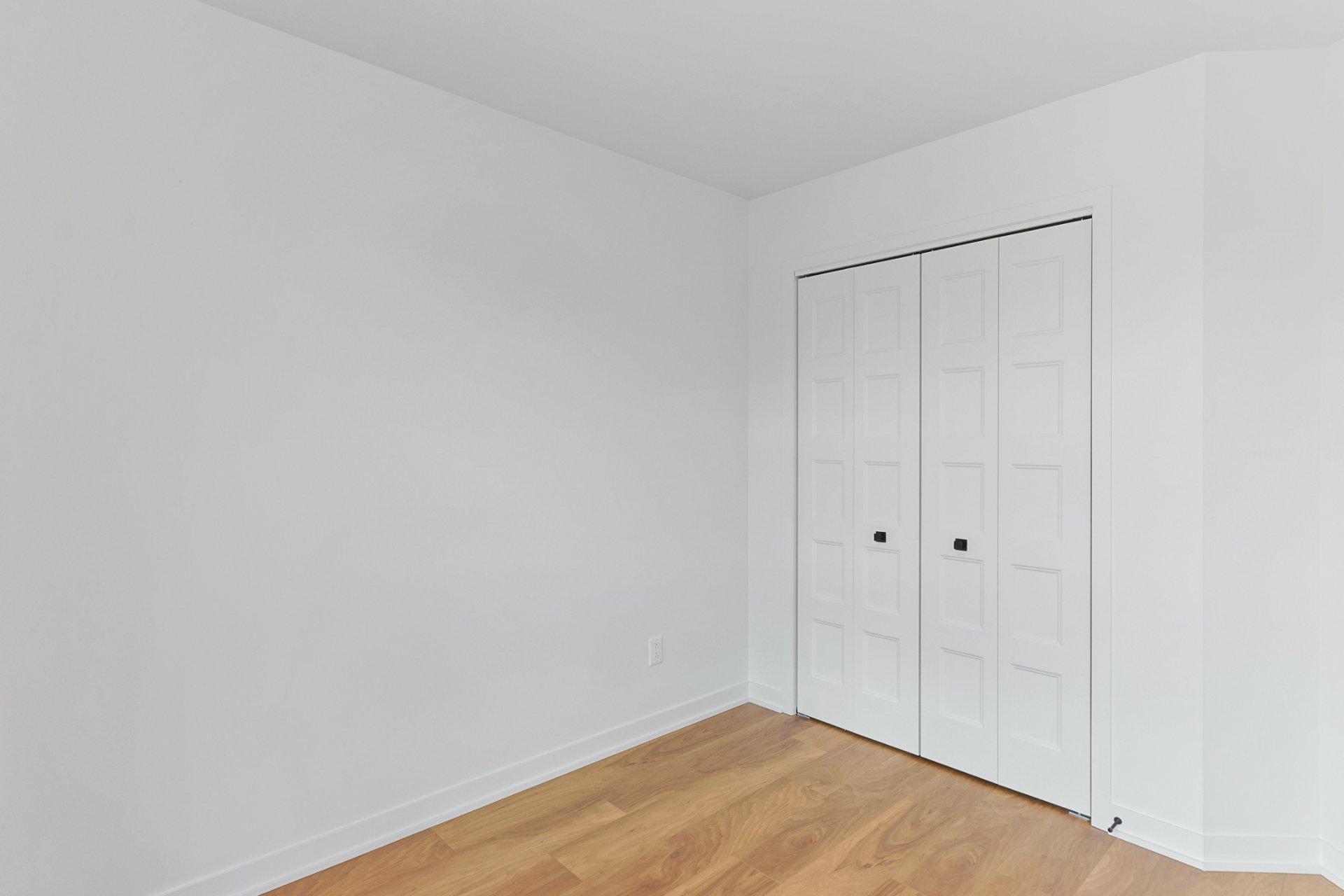 









126


Rue du Quai

,
Saint-Louis-de-Gonzague,




QC
J0S1T0

