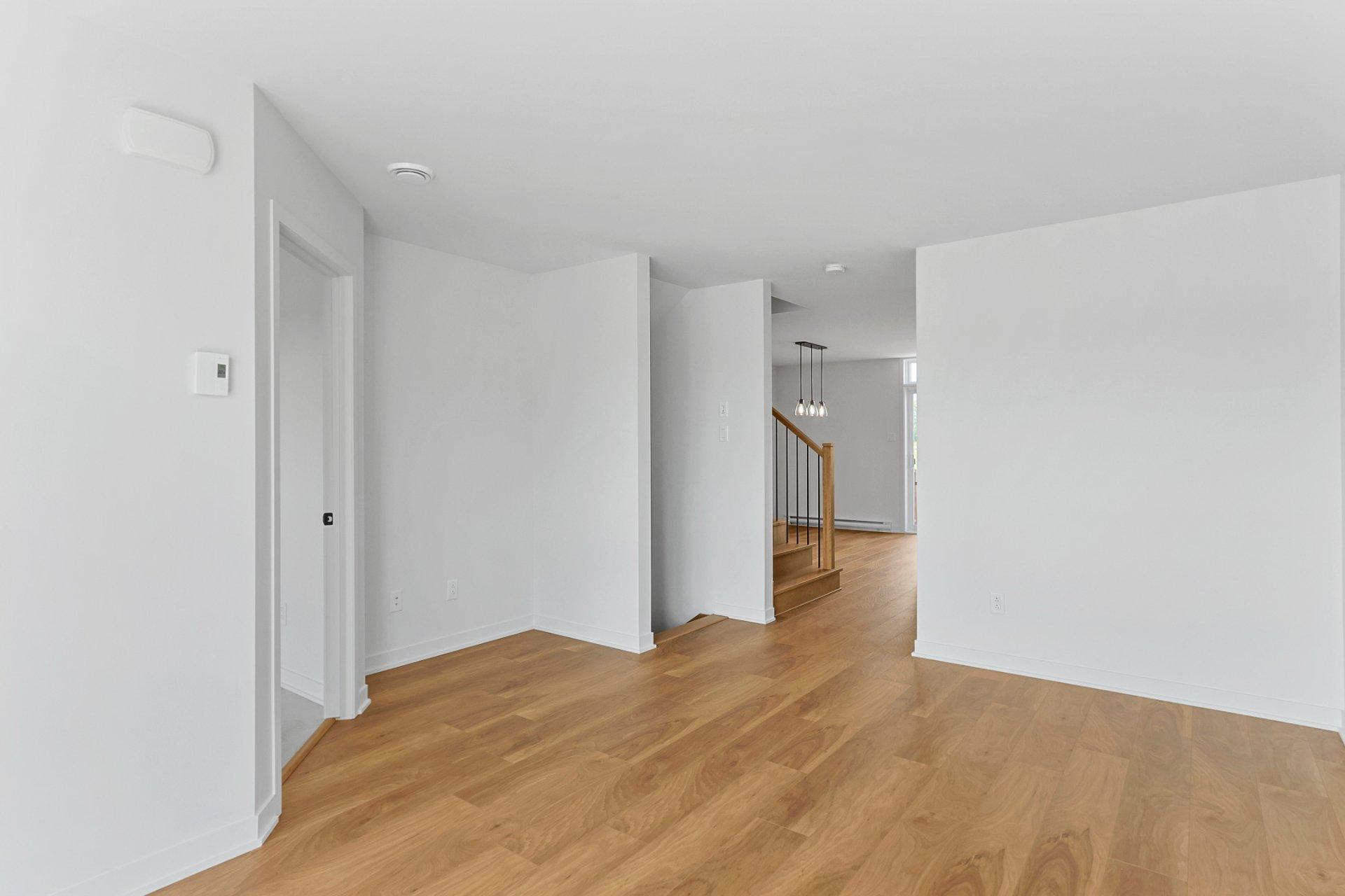 









126


Rue du Quai

,
Saint-Louis-de-Gonzague,




QC
J0S1T0

