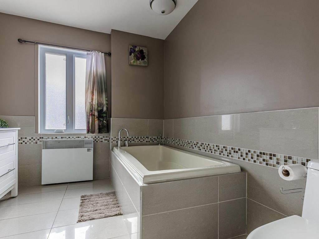 









289


Rue Montplaisir

,
Trois-Rivières,




QC
G8T3A2

