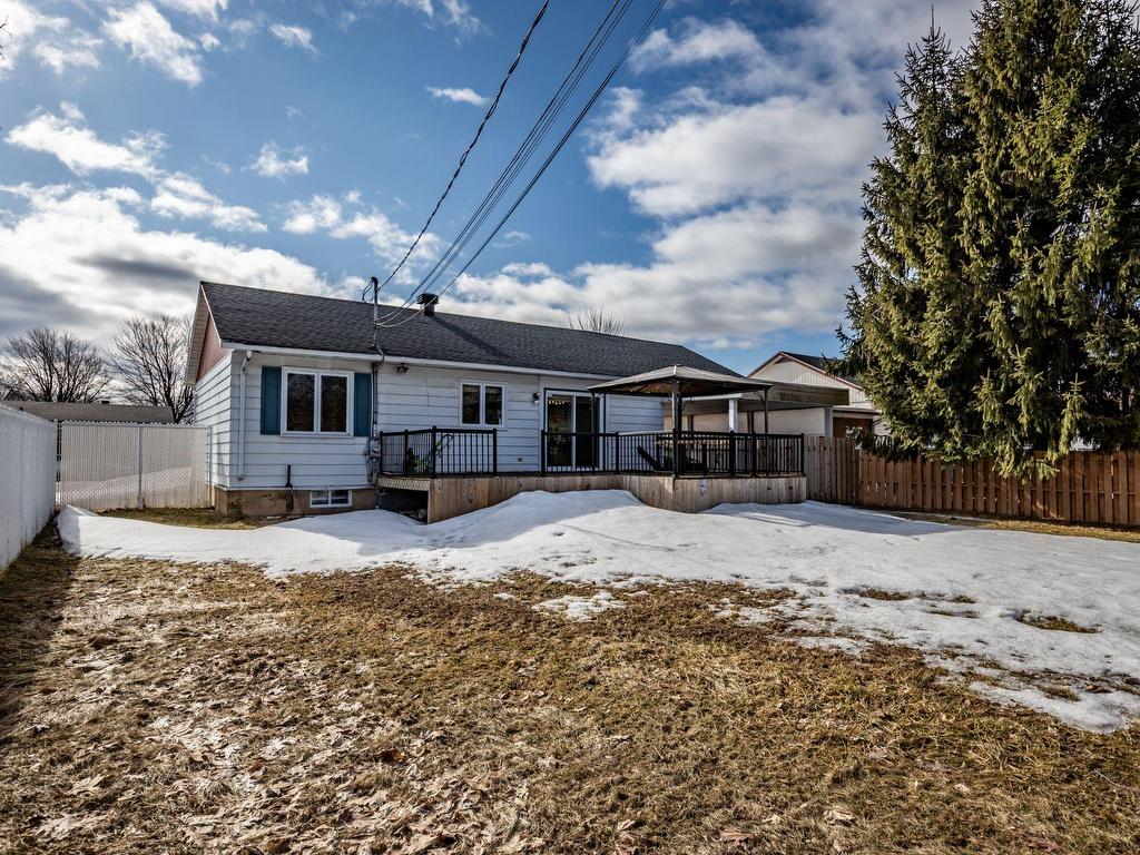 









289


Rue Montplaisir

,
Trois-Rivières,




QC
G8T3A2

