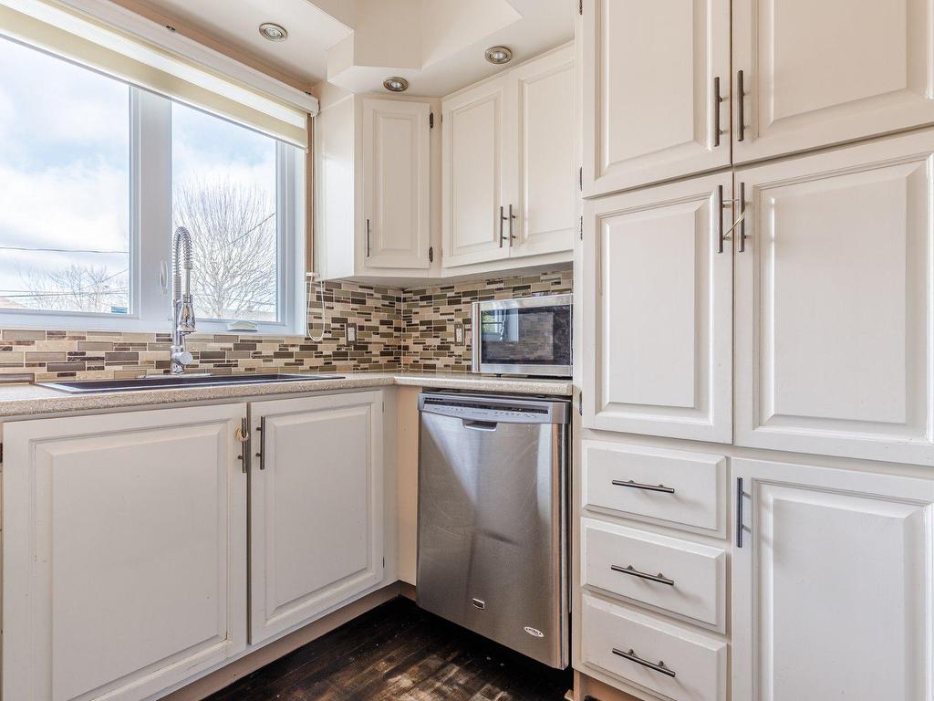 









289


Rue Montplaisir

,
Trois-Rivières,




QC
G8T3A2

