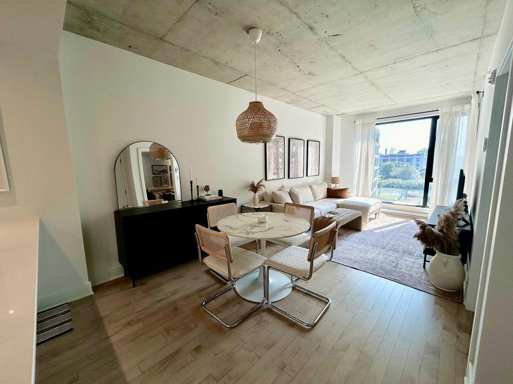 









42


Rue du Square-Sir-George-Étienne-Cartier

, 426,
Le Sud-Ouest (Montréal),




QC
H4C0C6

