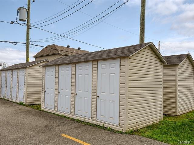 









1180


Rue Émile-Bouchard

, 302,
Vaudreuil-Dorion,




QC
J7V0B6

