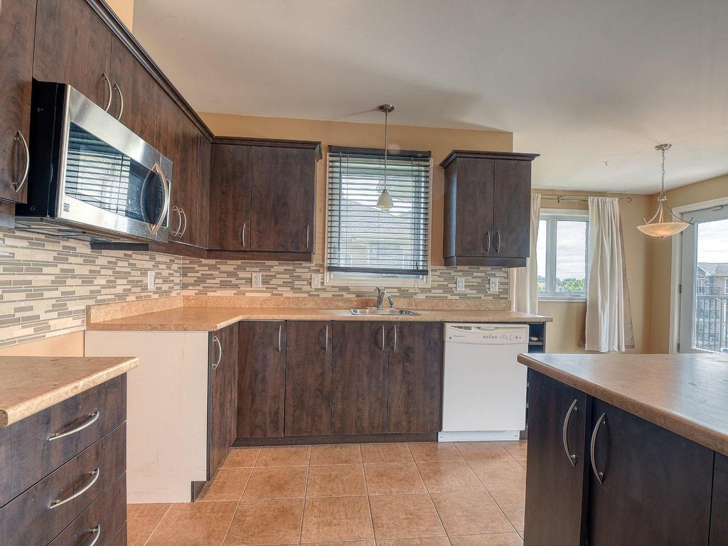









1180


Rue Émile-Bouchard

, 302,
Vaudreuil-Dorion,




QC
J7V0B6

