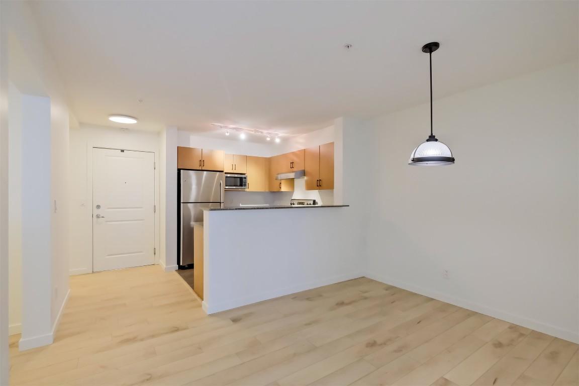 









571


Yates

Road, 202,
Kelowna,




BC
V1V 2V5

