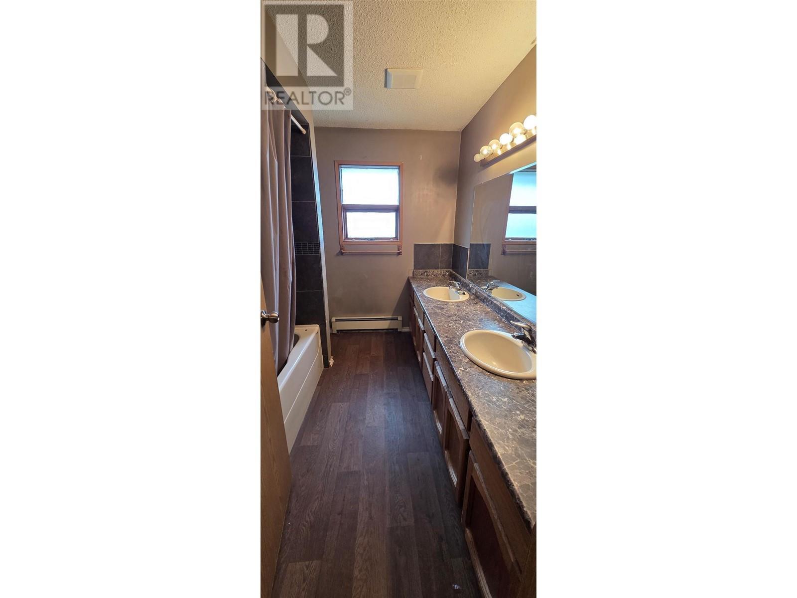 












2940 Clapperton Avenue

,
Merritt,




British Columbia
V1K1G2

