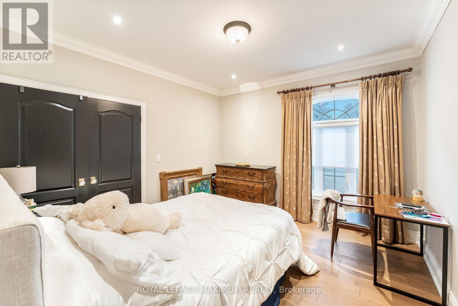 












14 PINE GROVE ROAD

,
Vaughan,




Ontario
L4L2X1

