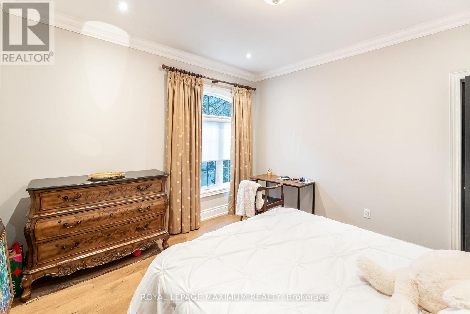 












14 PINE GROVE ROAD

,
Vaughan,




Ontario
L4L2X1

