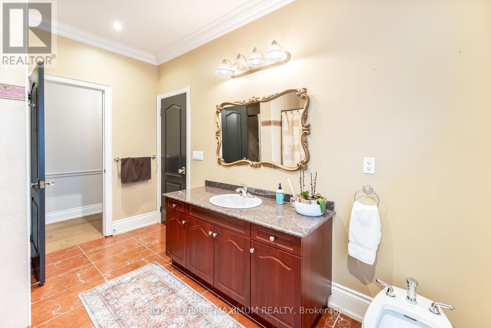 












14 PINE GROVE ROAD

,
Vaughan,




Ontario
L4L2X1

