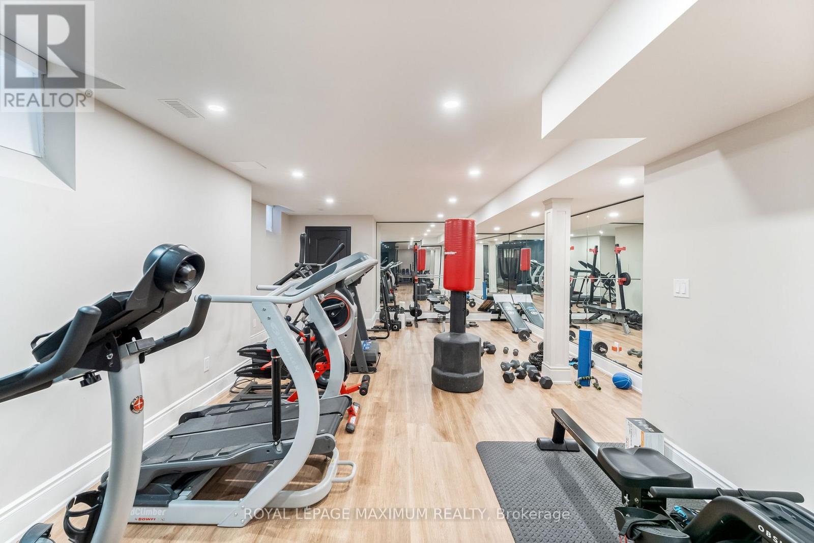 












14 PINE GROVE ROAD

,
Vaughan,




Ontario
L4L2X1

