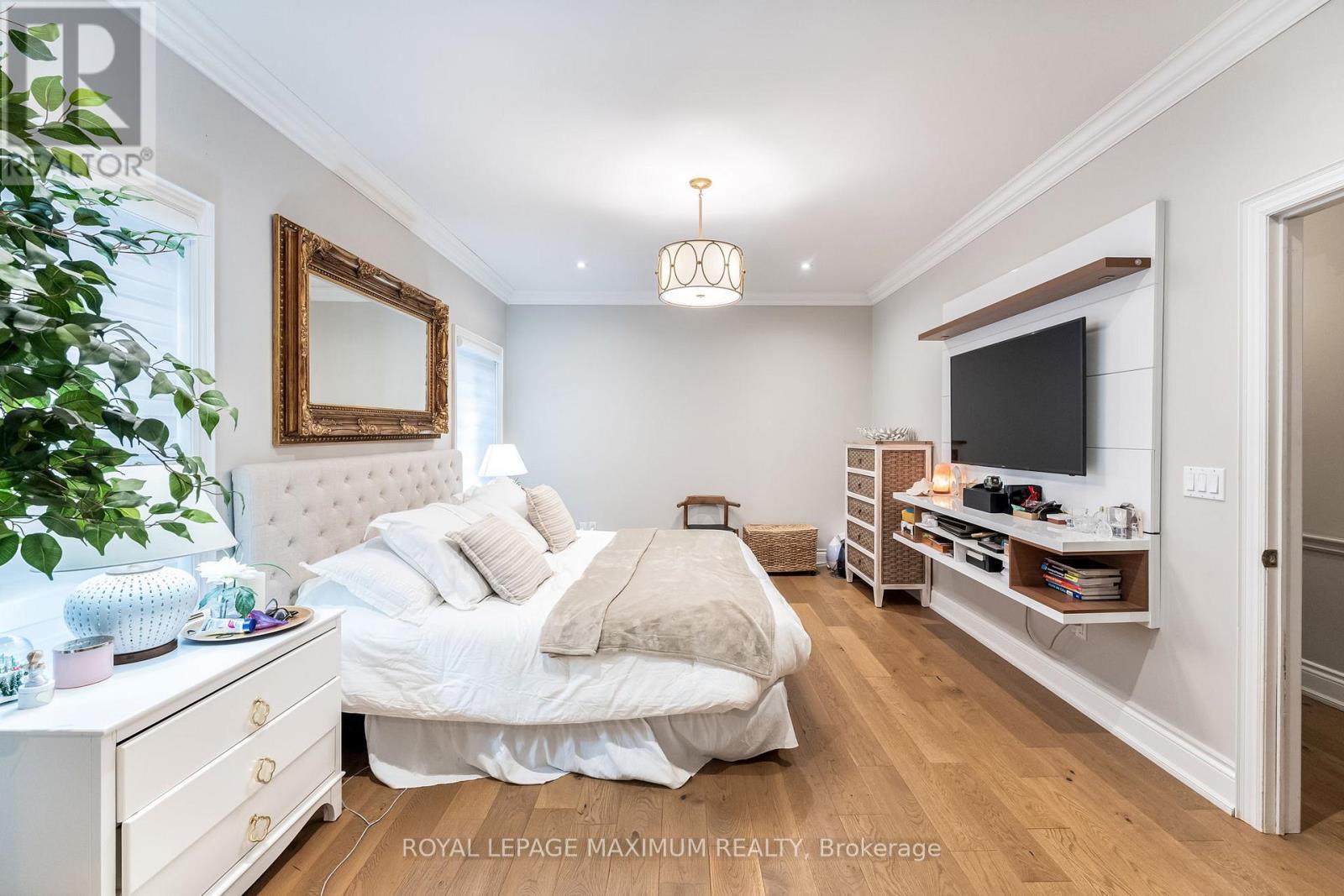 












14 PINE GROVE ROAD

,
Vaughan,




Ontario
L4L2X1

