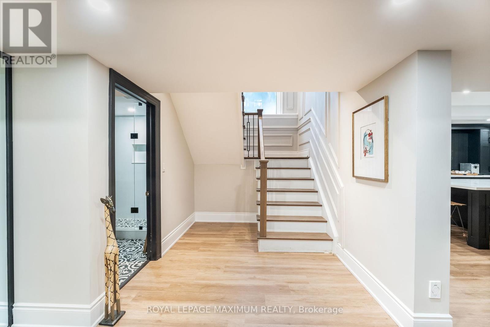 












14 PINE GROVE ROAD

,
Vaughan,




Ontario
L4L2X1

