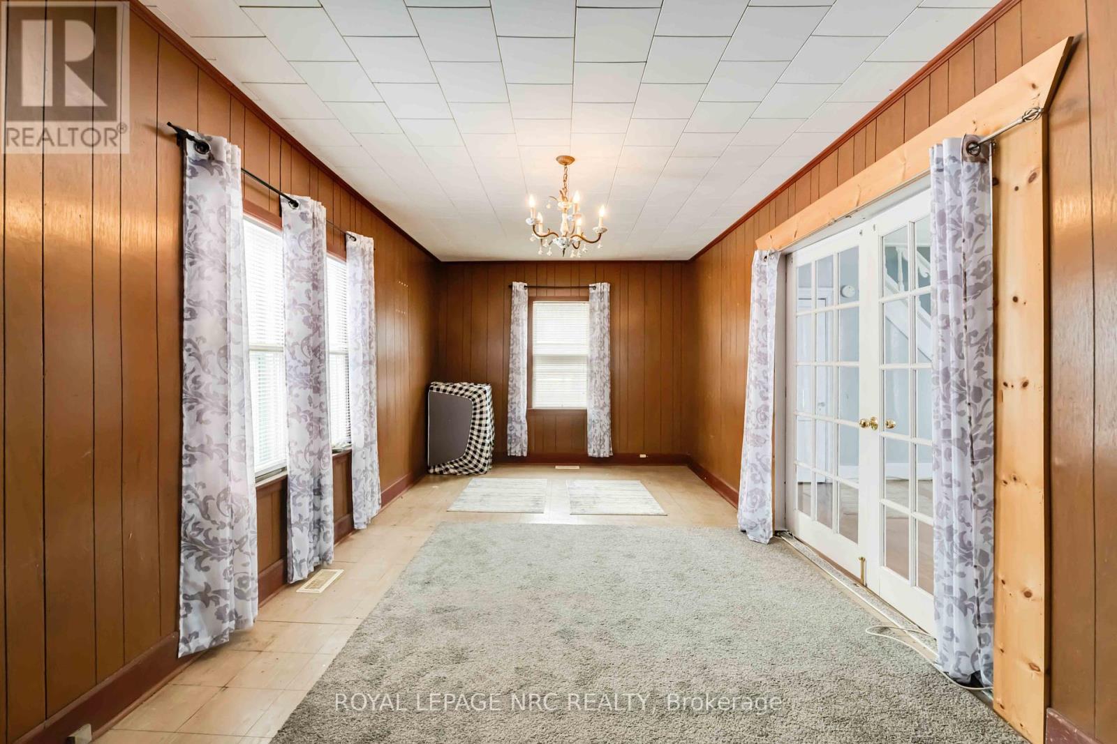 












368 RIDGEWAY ROAD

,
Fort Erie (Crystal Beach),




Ontario
L0S1N0

