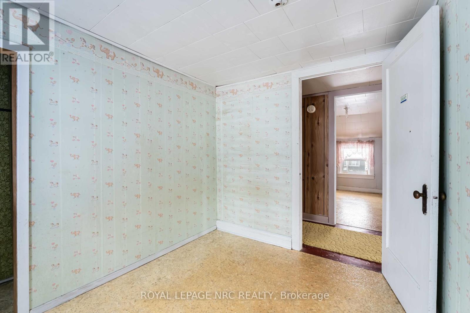 












368 RIDGEWAY ROAD

,
Fort Erie (Crystal Beach),




Ontario
L0S1N0

