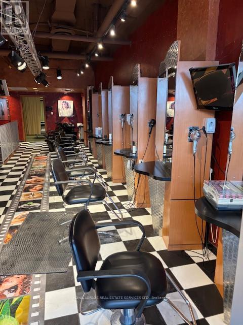 












D - 2116 QUEEN STREET E

,
Toronto,




Ontario
M4E1E2

