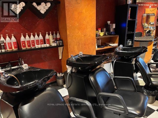 












D - 2116 QUEEN STREET E

,
Toronto,




Ontario
M4E1E2

