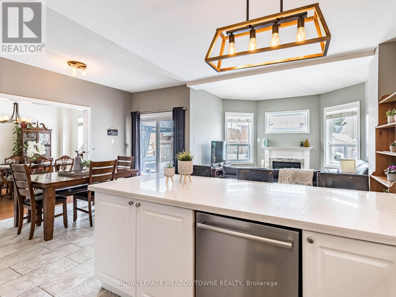 












51 ROBERTSON DAVIES DRIVE

,
Brampton,




Ontario
L7A1K3

