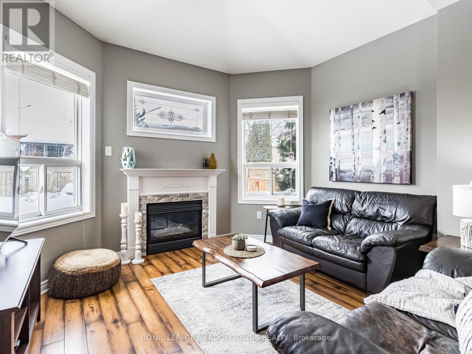 












51 ROBERTSON DAVIES DRIVE

,
Brampton,




Ontario
L7A1K3

