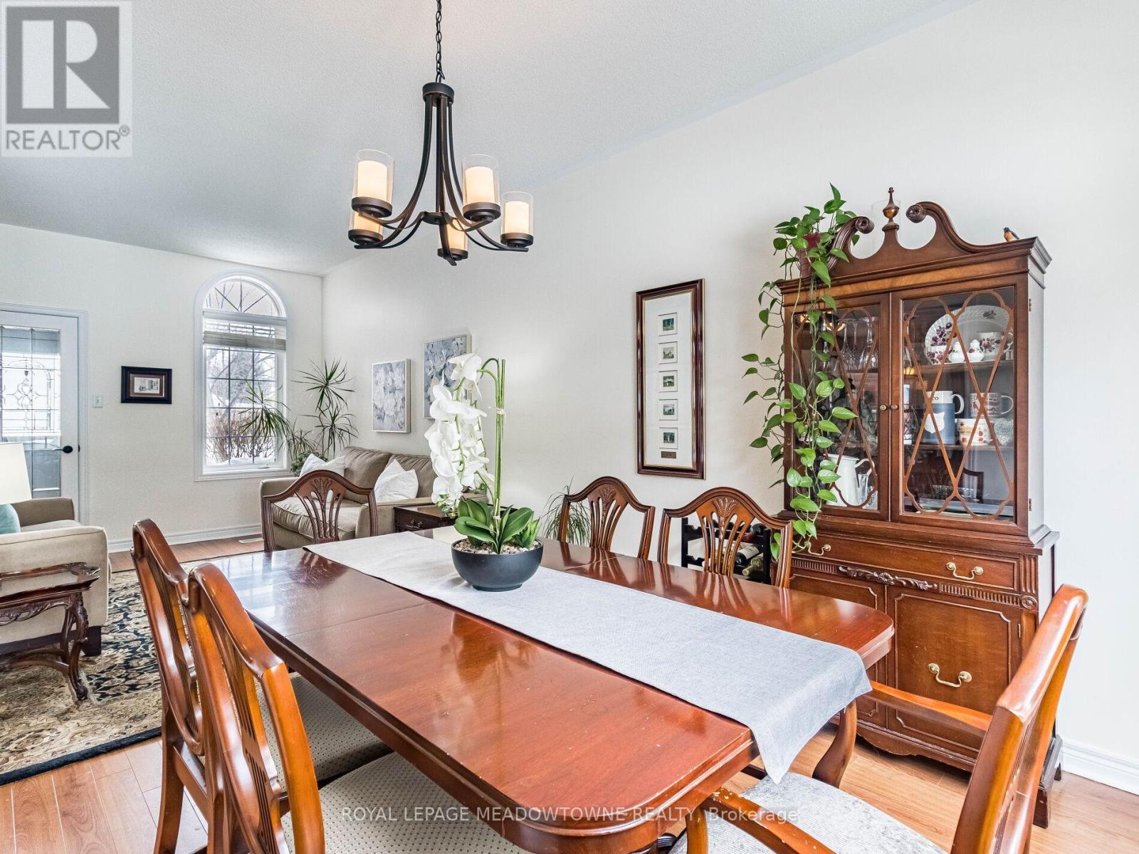 












51 ROBERTSON DAVIES DRIVE

,
Brampton,




Ontario
L7A1K3


