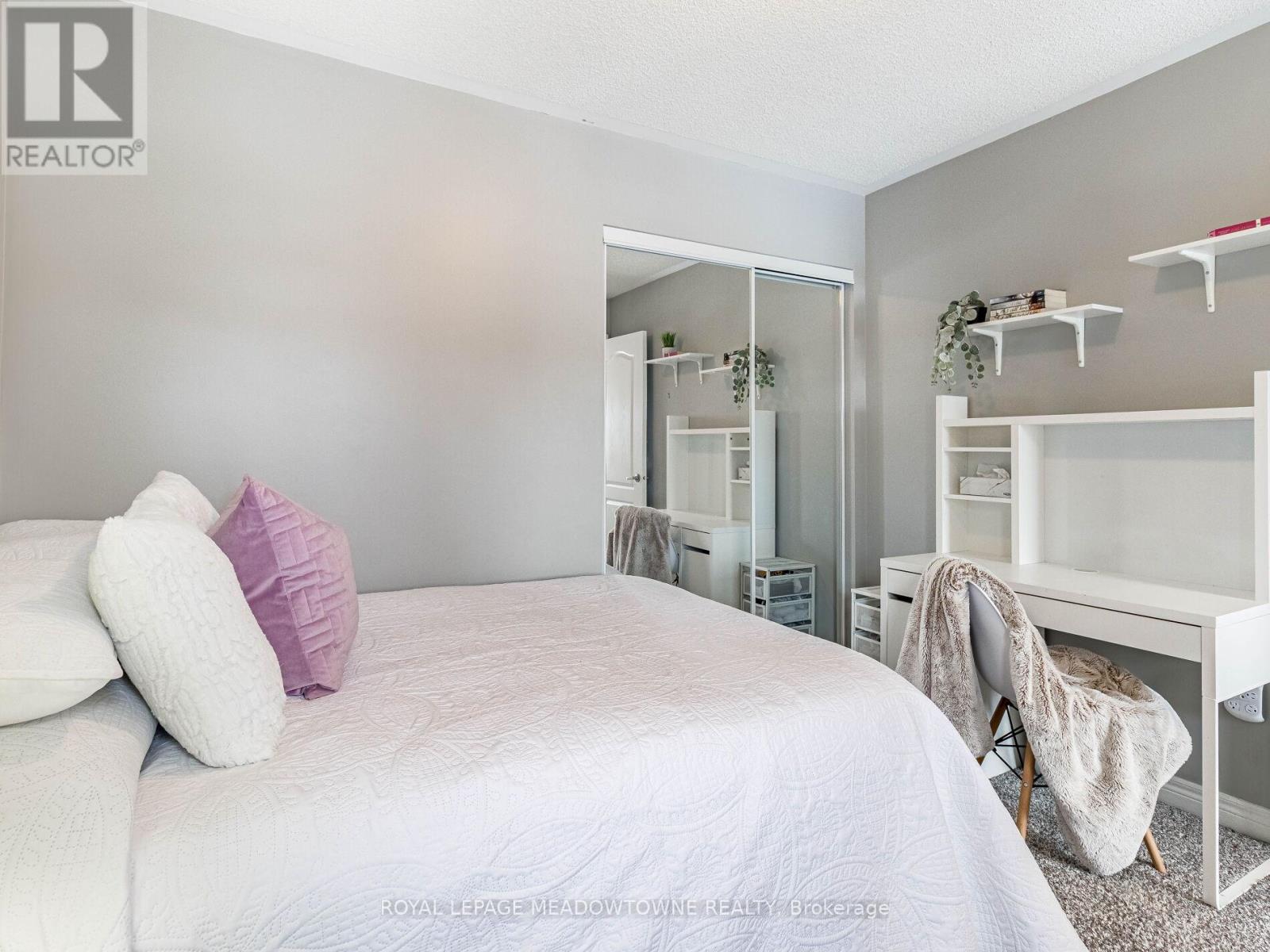 












51 ROBERTSON DAVIES DRIVE

,
Brampton,




Ontario
L7A1K3

