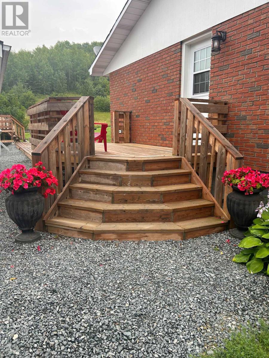 












742247 DAWSON POINT ROAD

,
Temiskaming Shores (New Liskeard),




Ontario
P0J1P0

