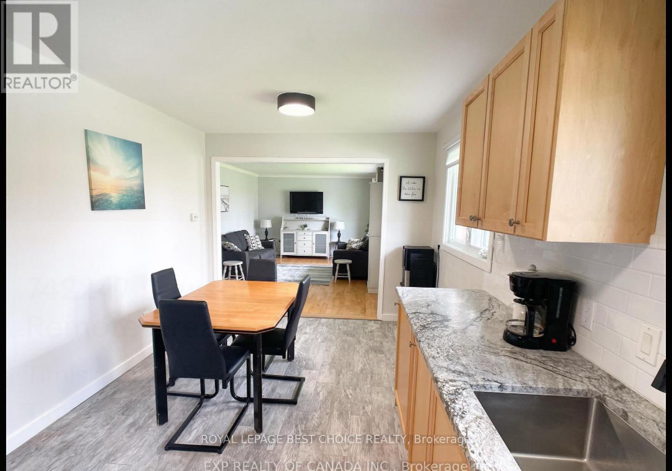 












742247 DAWSON POINT ROAD

,
Temiskaming Shores (New Liskeard),




Ontario
P0J1P0

