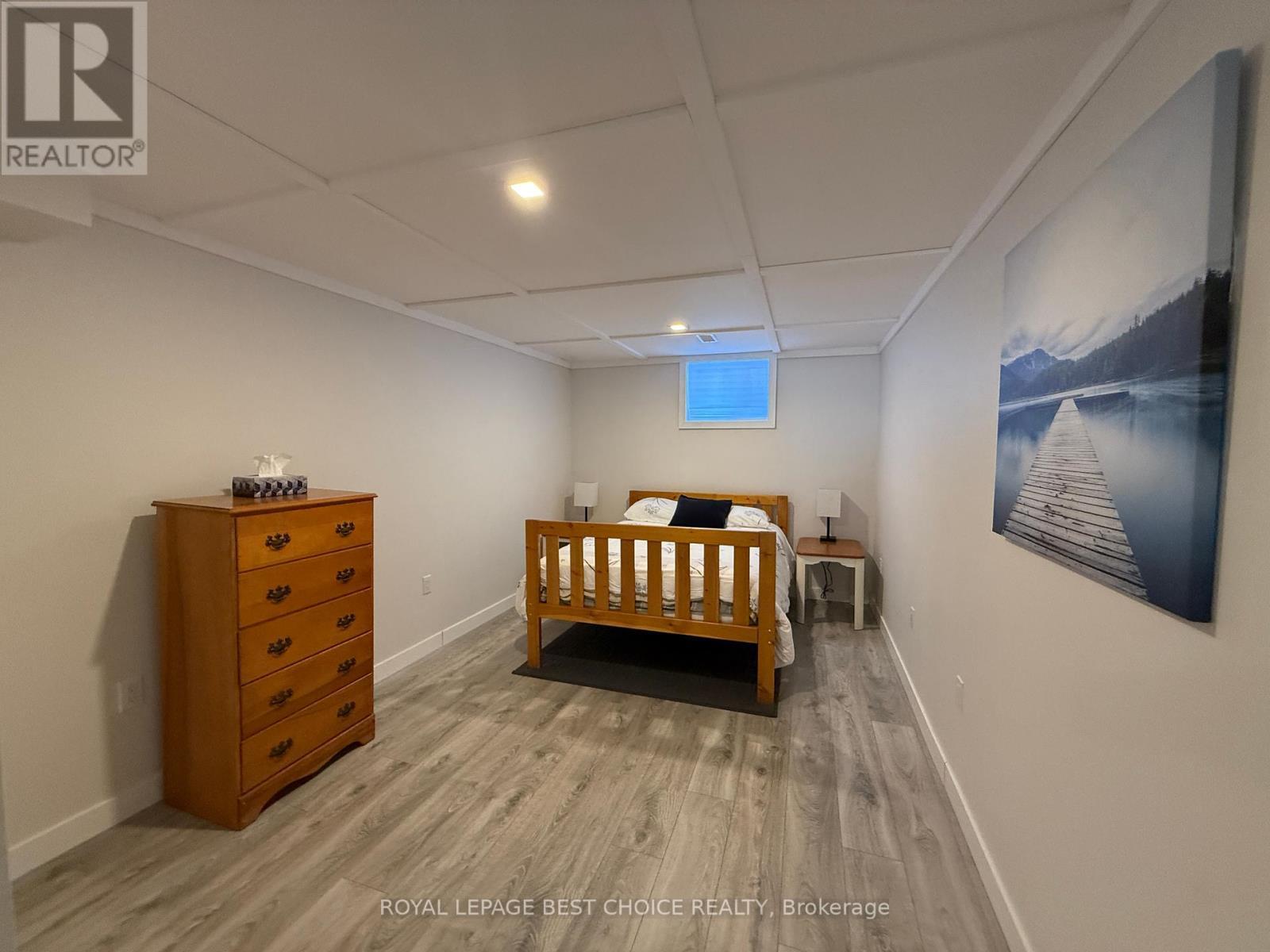












742247 DAWSON POINT ROAD

,
Temiskaming Shores (New Liskeard),




Ontario
P0J1P0

