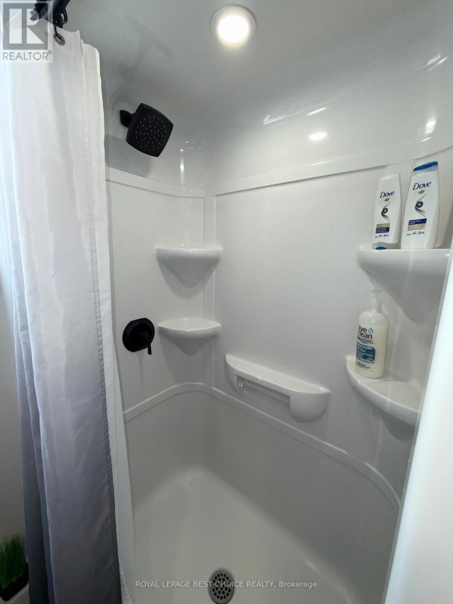 












742247 DAWSON POINT ROAD

,
Temiskaming Shores (New Liskeard),




Ontario
P0J1P0

