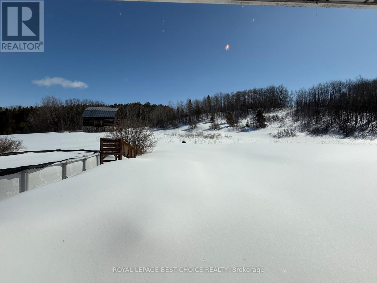 












742247 DAWSON POINT ROAD

,
Temiskaming Shores (New Liskeard),




Ontario
P0J1P0

