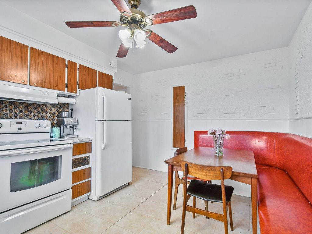 









125Z

 - 127Z


Av. Brien

,
Laval (Laval-des-Rapides),




QC
H7N3M2

