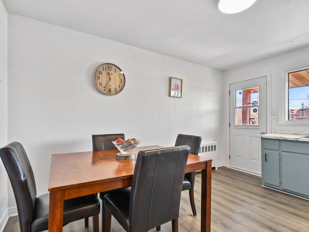 









125Z

 - 127Z


Av. Brien

,
Laval (Laval-des-Rapides),




QC
H7N3M2

