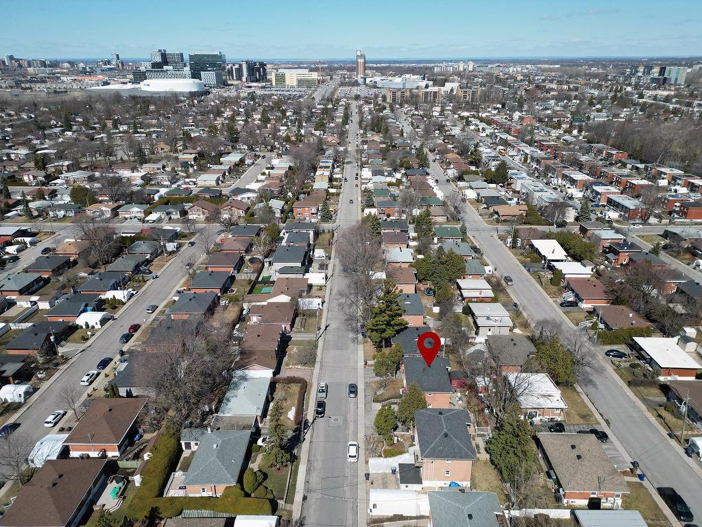 









125Z

 - 127Z


Av. Brien

,
Laval (Laval-des-Rapides),




QC
H7N3M2

