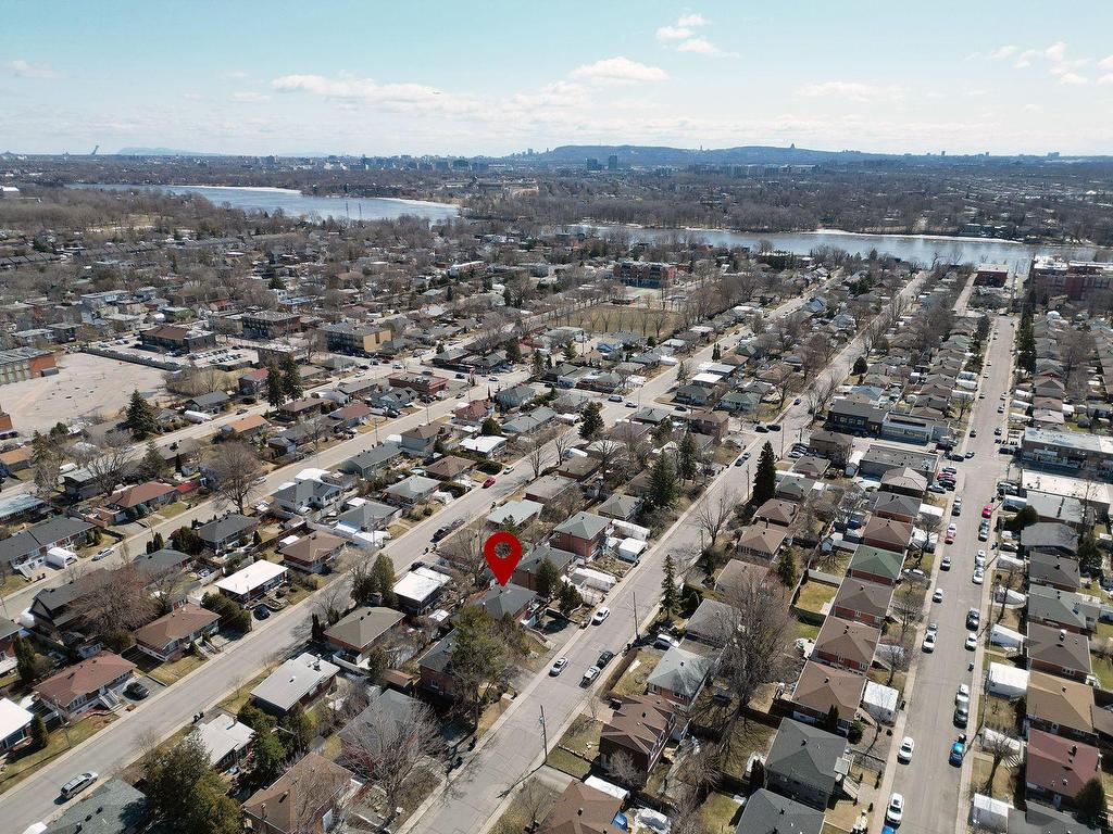 









125Z

 - 127Z


Av. Brien

,
Laval (Laval-des-Rapides),




QC
H7N3M2

