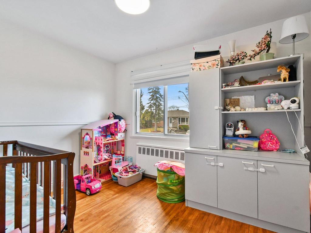 









125Z

 - 127Z


Av. Brien

,
Laval (Laval-des-Rapides),




QC
H7N3M2

