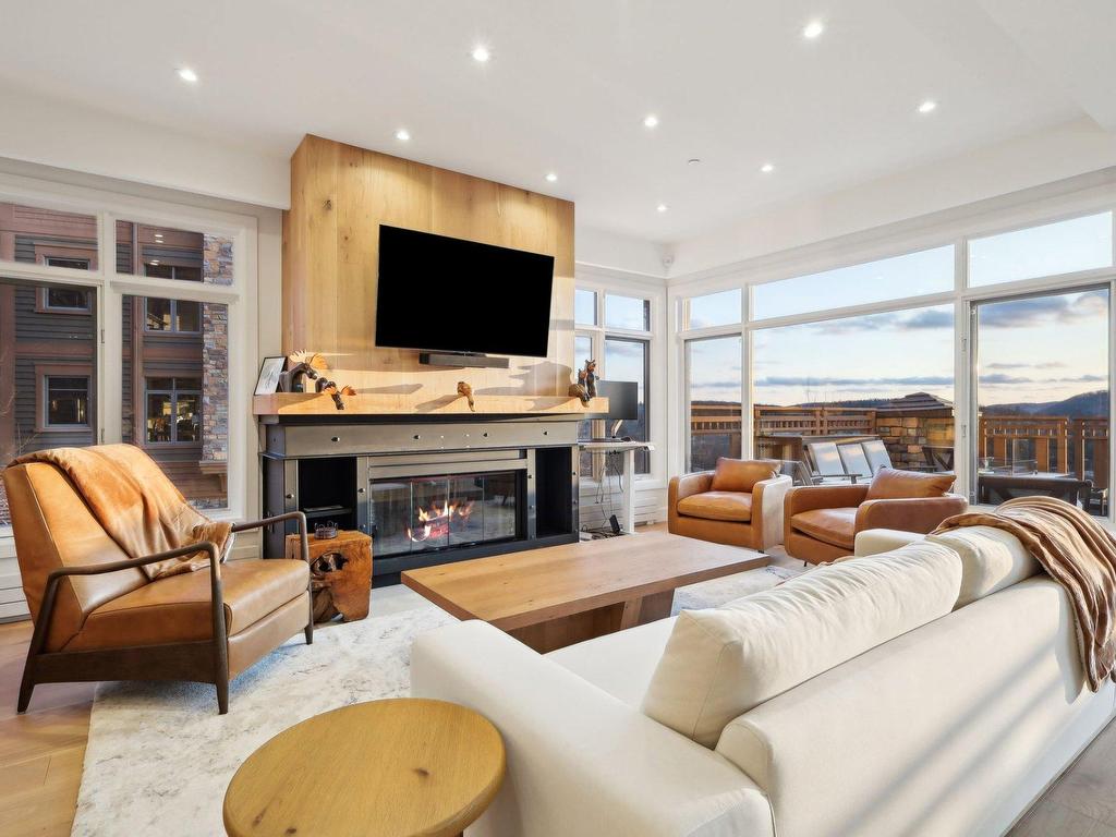 









168


Ch. au Pied-de-la-Montagne

, 4,
Mont-Tremblant,




QC
J8E3M2

