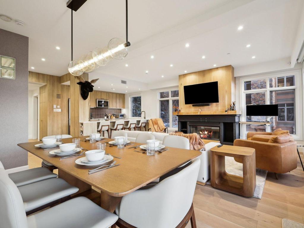 









168


Ch. au Pied-de-la-Montagne

, 4,
Mont-Tremblant,




QC
J8E3M2


