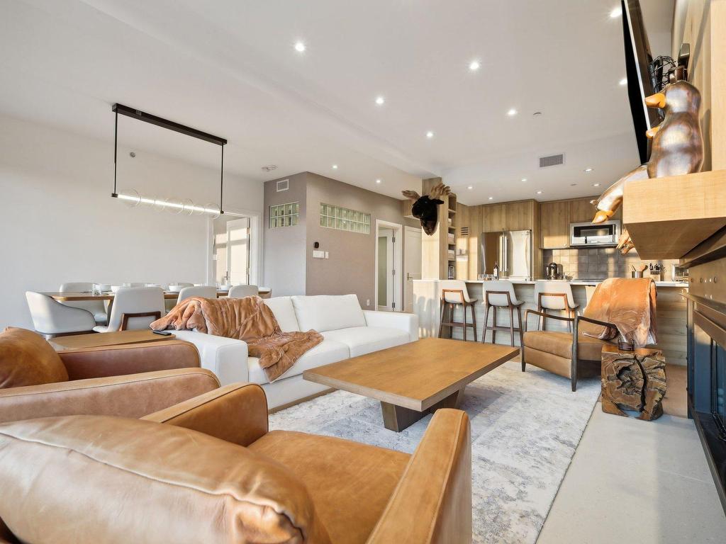 









168


Ch. au Pied-de-la-Montagne

, 4,
Mont-Tremblant,




QC
J8E3M2

