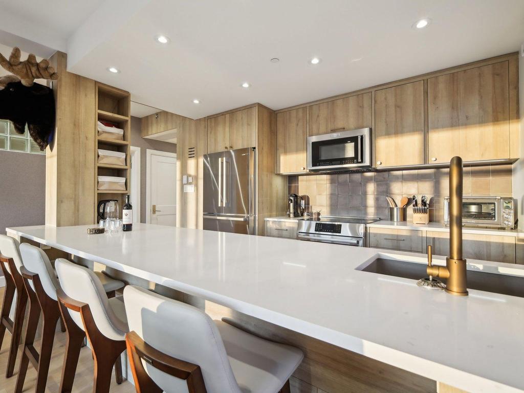 









168


Ch. au Pied-de-la-Montagne

, 4,
Mont-Tremblant,




QC
J8E3M2

