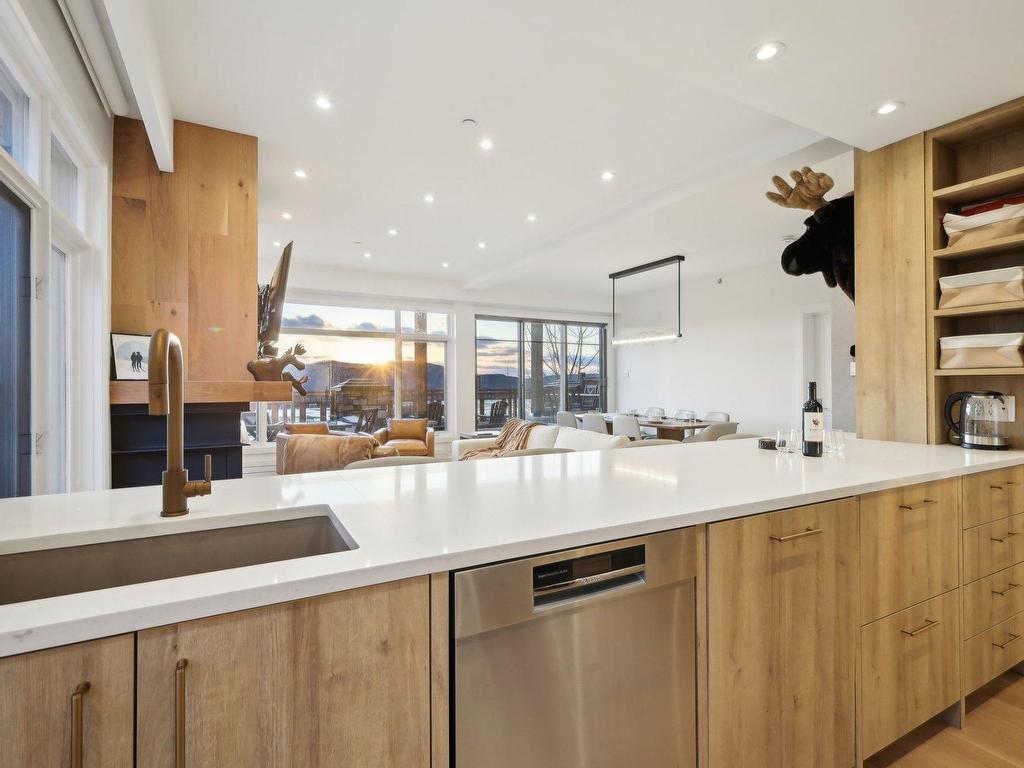 









168


Ch. au Pied-de-la-Montagne

, 4,
Mont-Tremblant,




QC
J8E3M2

