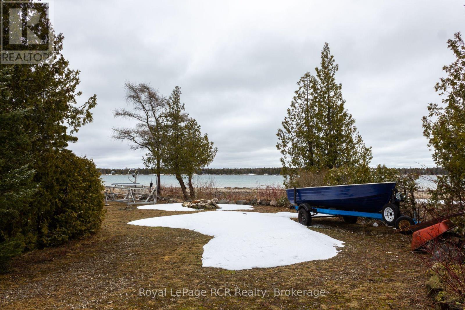 












594 WARNER BAY ROAD

,
Northern Bruce Peninsula,




Ontario
N0H2R0

