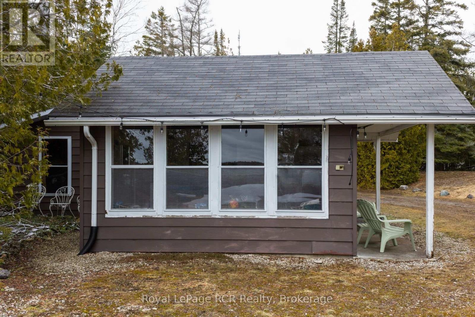 












594 WARNER BAY ROAD

,
Northern Bruce Peninsula,




Ontario
N0H2R0

