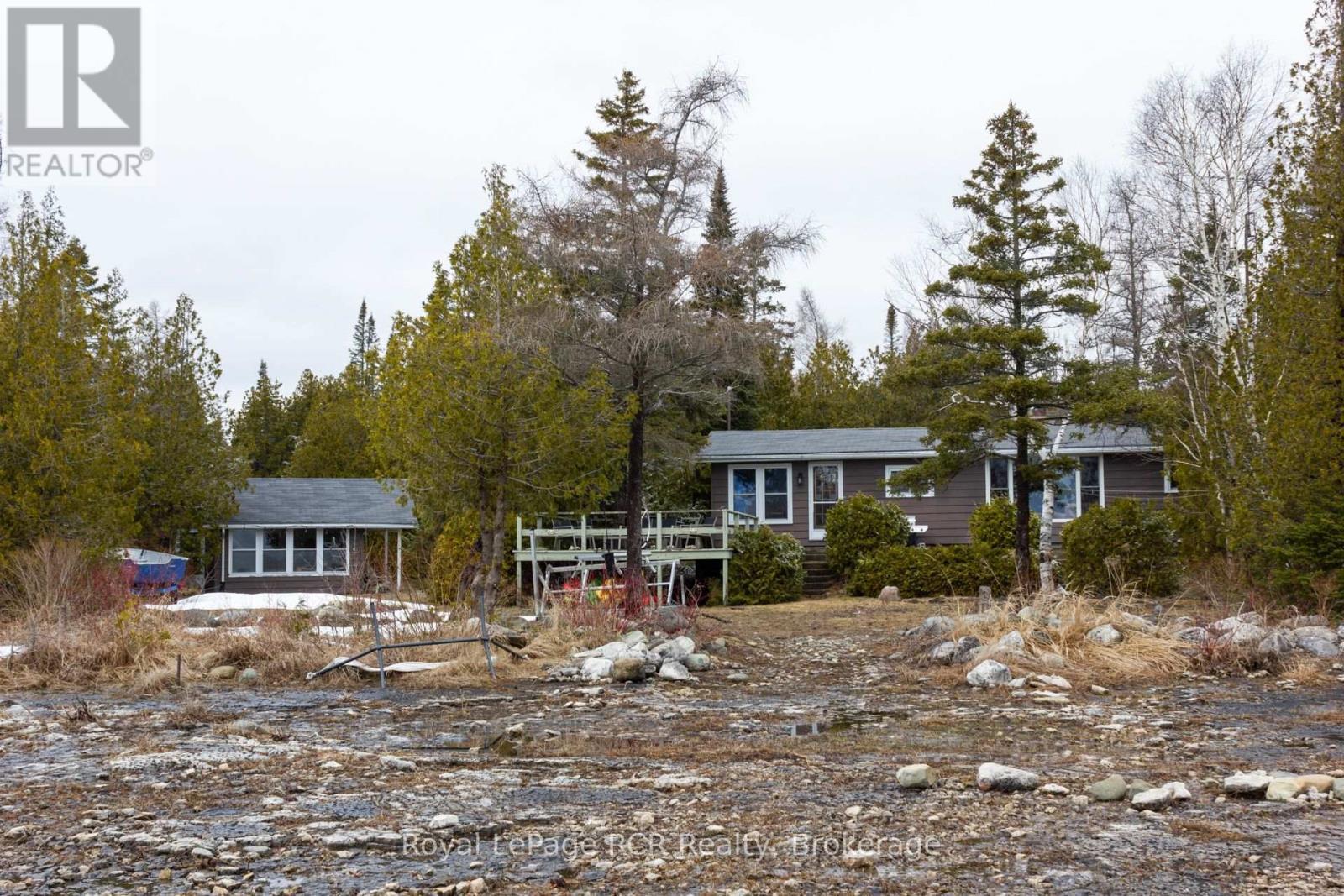 












594 WARNER BAY ROAD

,
Northern Bruce Peninsula,




Ontario
N0H2R0

