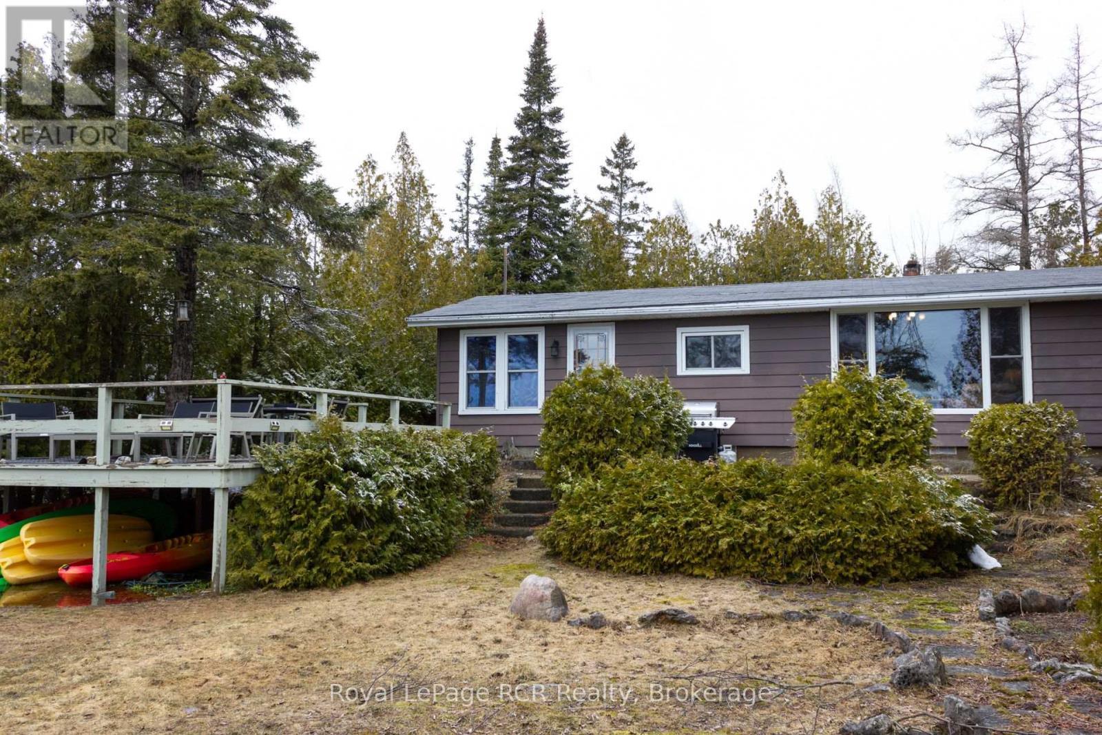 












594 WARNER BAY ROAD

,
Northern Bruce Peninsula,




Ontario
N0H2R0


