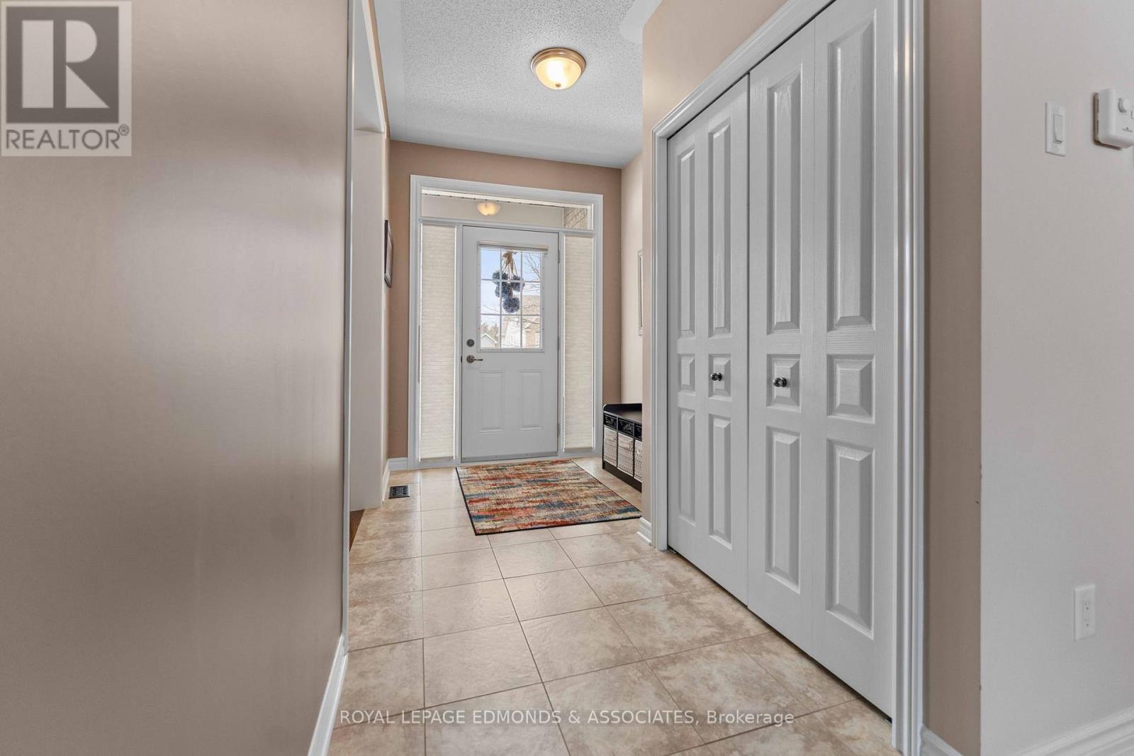 












31 BEDARD BOULEVARD

,
Petawawa,




Ontario
K8H0B7

