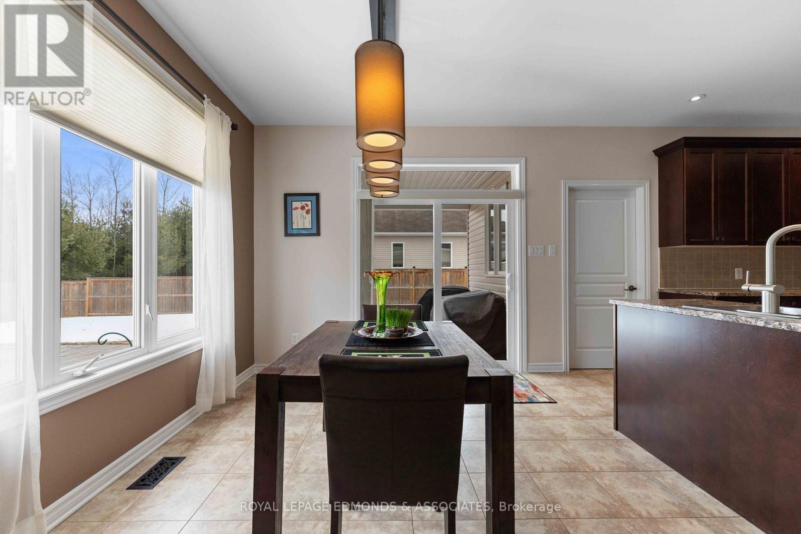 












31 BEDARD BOULEVARD

,
Petawawa,




Ontario
K8H0B7

